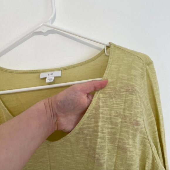 J. JILL Linen Blend Top Chartreuse Green V-Neck 3/4 Sleeve Crochet Asymmetrical - Picture 6 of 12